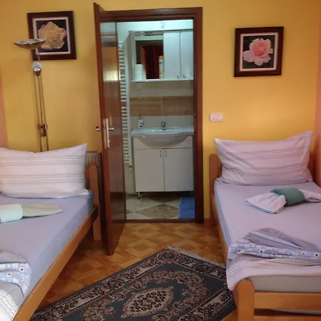 Rose Affittacamere 3*